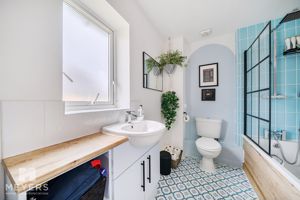 Photo 9- click for photo gallery